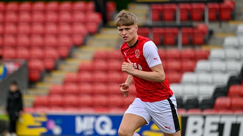 Forward Sam Fishburn to spend the rest of the season at York City